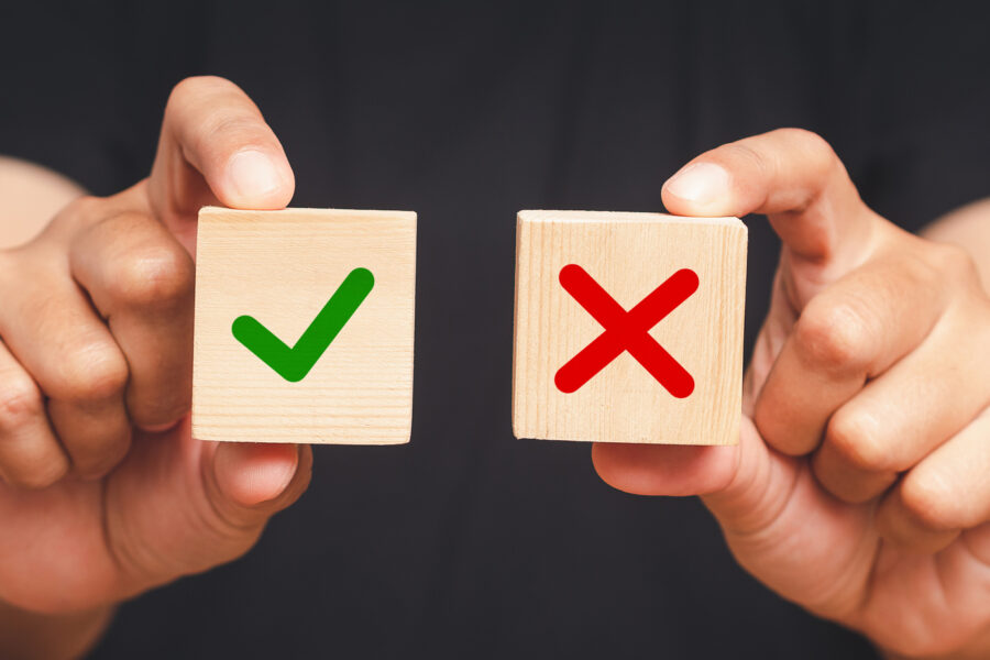 economy mixed signals